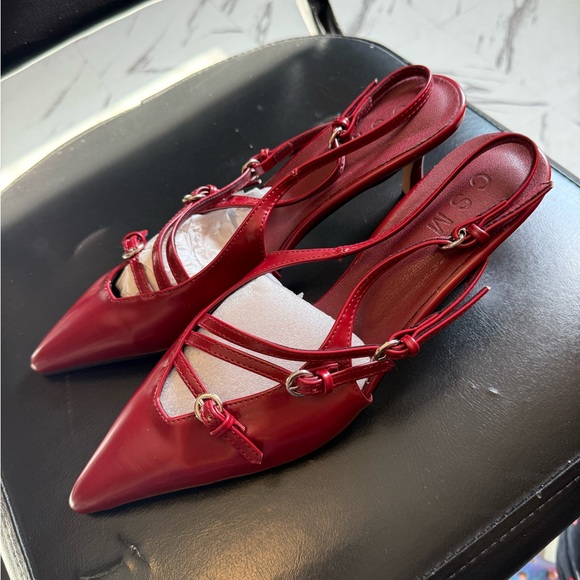 Burgundy slingback kitten heels size 8 - Picture 3 of 5